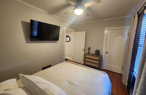Terre Haute Casa | Katherine's Cozy Bungalow