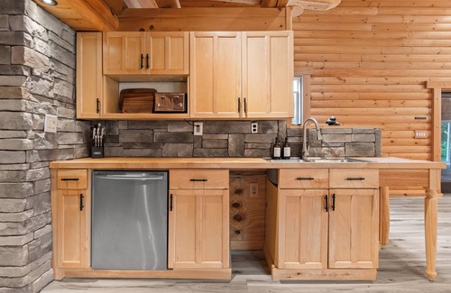 Bloomville Casa | Katskill Mountain Lodge- Hot Tub, Game Room & Theater