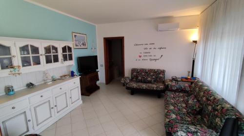 Anzio Casa | Katy's Garden