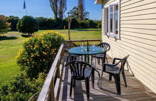 Marahau Casa | KAURI COTTAGE - M?RAHAU HOLIDAY HOME, family friendly in Marahau