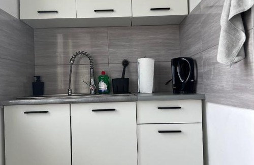 Gliwice Apartamento | Kawalerka Młodych Patriotów