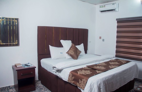 Uyo Hotel | Kay Luxury Suites