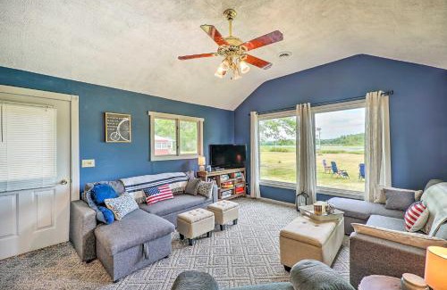 Mecosta Casa | Kayaks and Grill Pet-Friendly Mecosta Cottage!