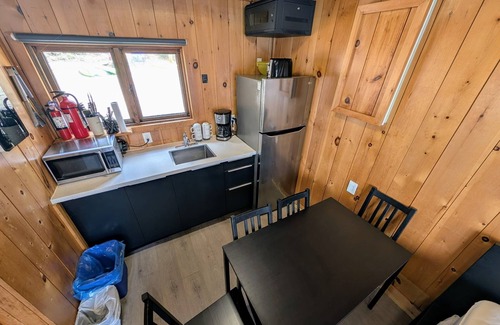 Algonquin Highlands Apartamento | KAYAKS * CANOE * PADDLE BOARDS * WIFI * SATELLITE TV