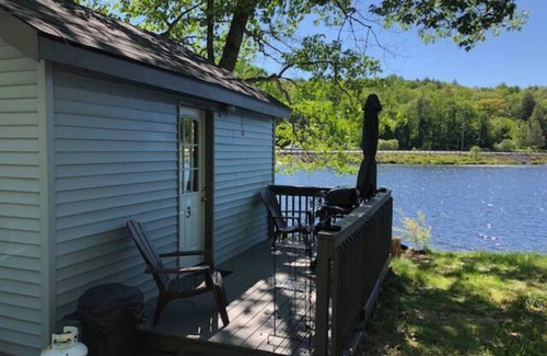 Algonquin Highlands Apartamento | KAYAKS * CANOE * PADDLE BOARDS * WIFI * SATELLITE TV
