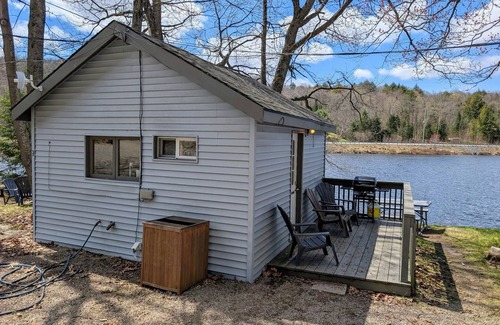 Algonquin Highlands Apartamento | KAYAKS * CANOE * PADDLE BOARDS * WIFI * SATELLITE TV