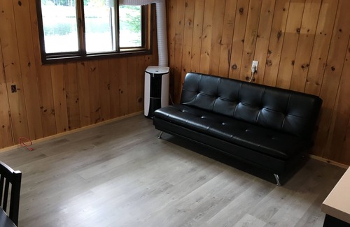 Algonquin Highlands Cabaña | KAYAKS * CANOE * PADDLE BOARDS * WIFI * SATELLITE TV