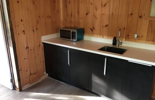 Algonquin Highlands Cabaña | KAYAKS * CANOE * PADDLE BOARDS * WIFI * SATELLITE TV