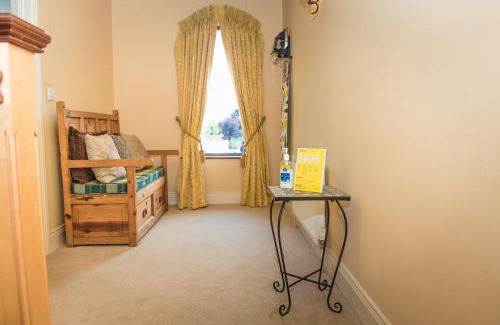 Killarney Casa | Kayden House