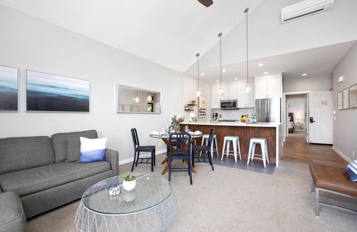Wailea Condominio | KBM Resorts: Grand Champions GCH-42, Remodeled 2 Bd Villa in Heart of Wailea, Includes Rental Car!