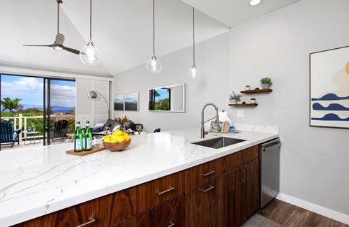 Wailea Condominio | KBM Resorts: Grand Champions GCH-42, Remodeled 2 Bd Villa in Heart of Wailea, Includes Rental Car!