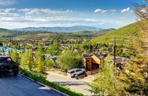 North Park City Casa | KBM Resorts Private Home Fantastic views Hot Tub AC Easy Walk to Resort and Main St. PLA-1155