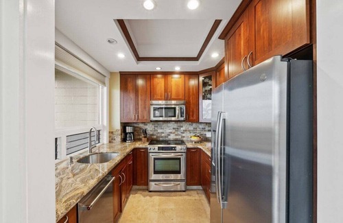 Napili Condominio | KBV 35G2 Best Rate LUXE OceanFront Villa w Oceanview | Lanai | AC