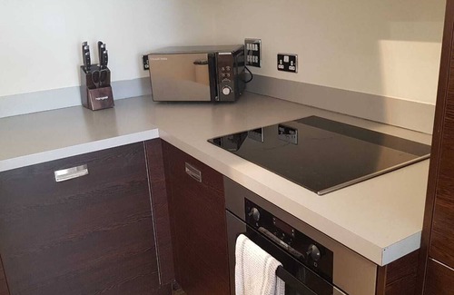 The Westside Apartamento | KCS Birmingham City Apartment with Balcony/Parking