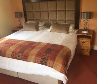 Curraheen Casa | Keanes of Curraheen, Bar, Restaurant & Accommodation