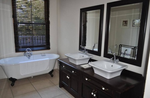 KwaDukuza Casa | Kearsney Manor Guesthouse