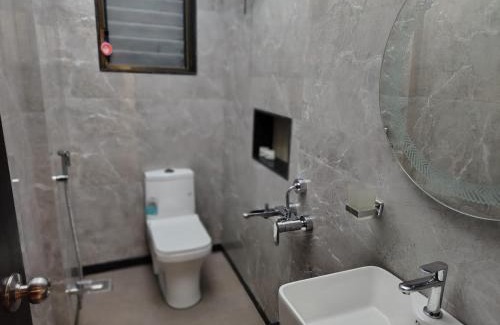 Pune Cama Y Desayuno | Kedari Residency