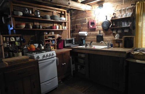 Le Roy Cabina | Keefer Cabin on the Hersey Creek