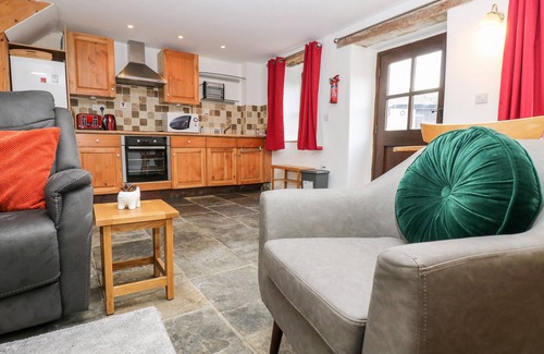 Liskeard Casa | KEEPERS COTTAGE, pet friendly, character holiday cottage in Liskeard