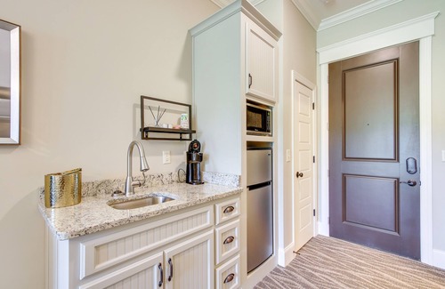 Lawrence County Apartamento | Keestone Studio with Resort Amenities!