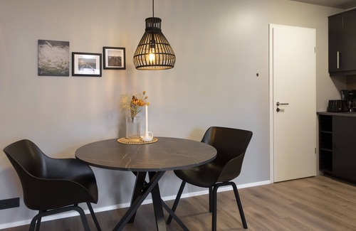 Innri-Njarthvik Apartamento | Keflavik's Ray of sunshine Hafnargata