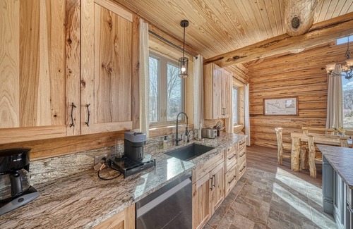 Salida Cabina | Kellerbeck Ranch- Private Mountain Biking/Hiking Trail!