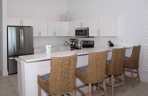Treasure Cay Complejo | Kellie´s Cool Condo - Capacidad para 8 personas en la playa - ¡Séptima noche GRATIS!