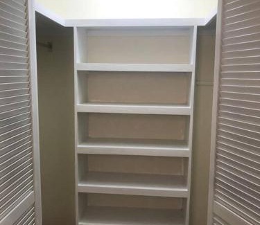 Four Roads Apartamento | Kelly's Studio Apartment - Rental near Airport, Amenities and Bus Route
