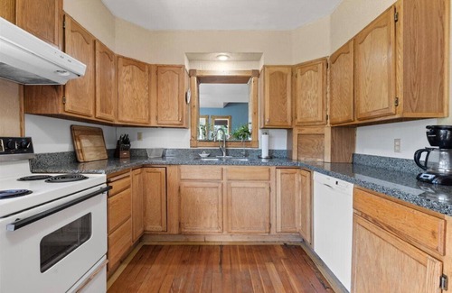 Athol Casa | Kelso Lake Farm House – Close to Silverwood!