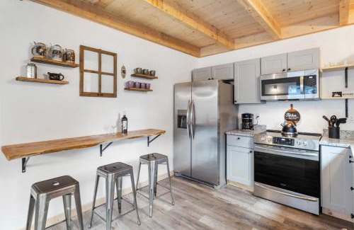 Paradise Estates Casa | Kelton's Cabin