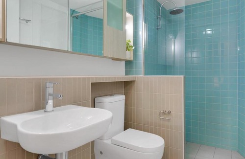 Kelvin Grove Apartamento | Kelvin Grove Sanctuary - 2BR 2BA w Private Balcony M13