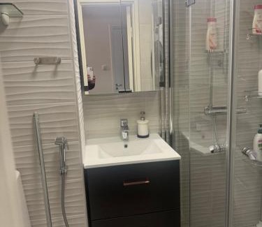 Kemi Apartamento | Kemi city ll, near snowcastle, premium 3 rooms, kitchen , glazed balcony FREE PARKING
