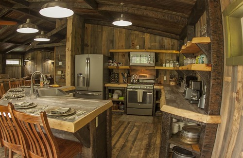 Dollar Bay Casa | Kemp's Rentals-Loft Rental -Sauna-next to Portage Lake-Beach-Fire pit & Pavilion