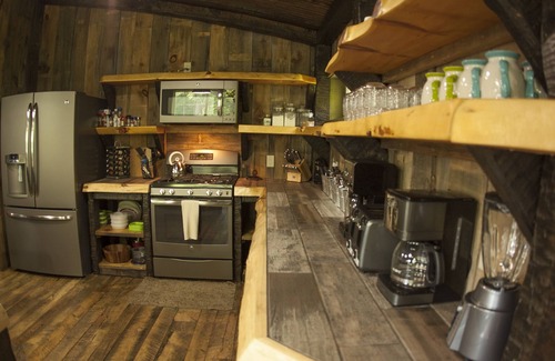 Dollar Bay Casa | Kemp's Rentals-Loft Rental -Sauna-next to Portage Lake-Beach-Fire pit & Pavilion