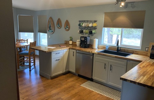 Williams Casa | Ken's Place - Peace & Quiet & Private