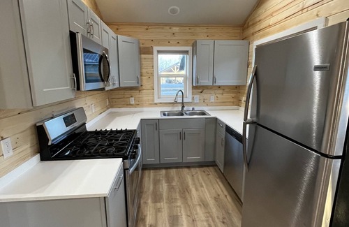 Kalifornsky Cabina | Kenai Adventure Cabins Bear 2/1