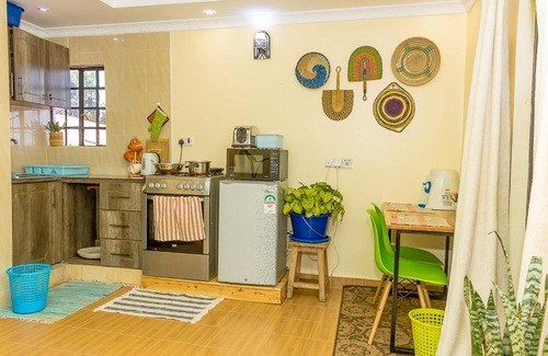 Nanyuki Apartamento | Kenai Stay, Secluded 1 bedroom with free parking