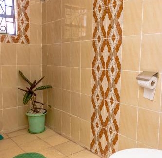 Nanyuki Apartamento | Kenai Stay, Secluded 1 bedroom with free parking
