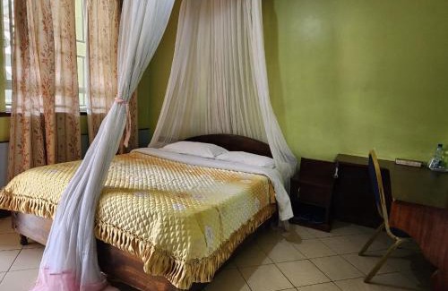Shabab Hotel | Kenlands Relaxinn Hotel