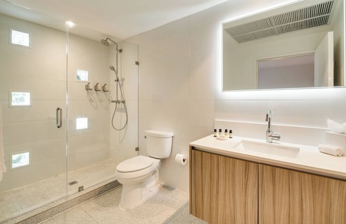 South Beach Hotel | Kenmore Village Hotel, South Beach