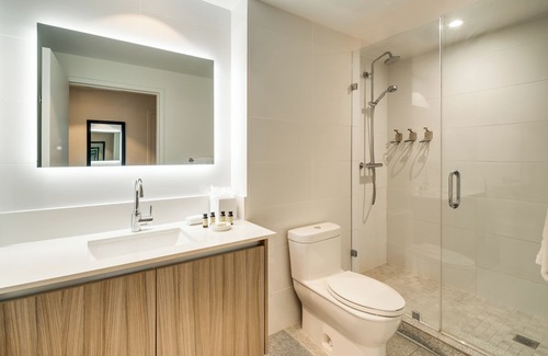 South Beach Hotel | Kenmore Village Hotel, South Beach