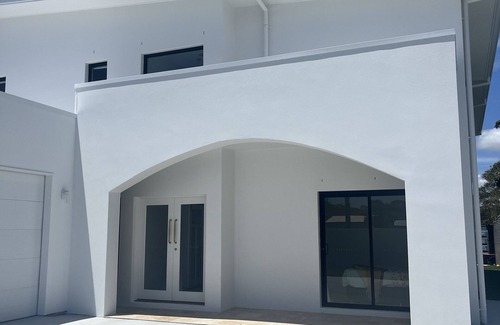 Tweed Heads West Casa | Kennedy house is new build on the tweed river. 5mins to beach. 7mins to airport