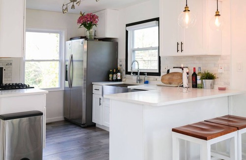 Kensington Casa | Kensington Home, 3 levels, 4 BR 4 BA, yard, Parking