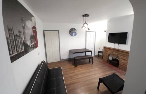 Watford Casa | Kensington Stories - 4 Bed House