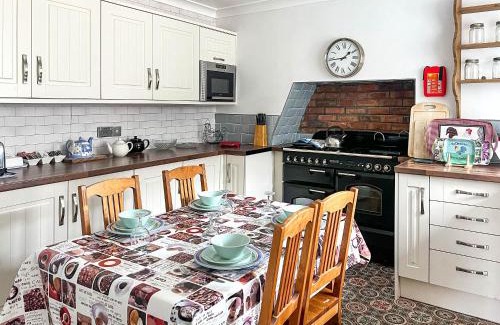 Carmarthen Casa | Kent House