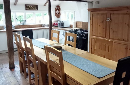 Sittingbourne Cabaña | Kent - Malt House Beautiful Tudor Cottage