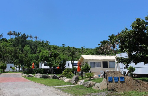 Hengchun Alquiler De RV | Kenting Houbihu Camping car