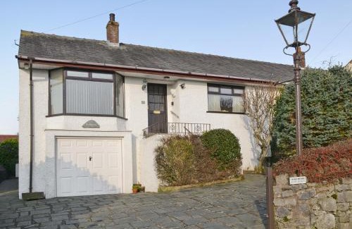 Kents Bank Casa | Kents Bank Holiday - Pet Friendly with Bay Views