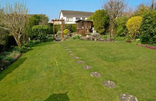 Kents Bank Casa | Kents Bank Holiday - Pet Friendly with Bay Views