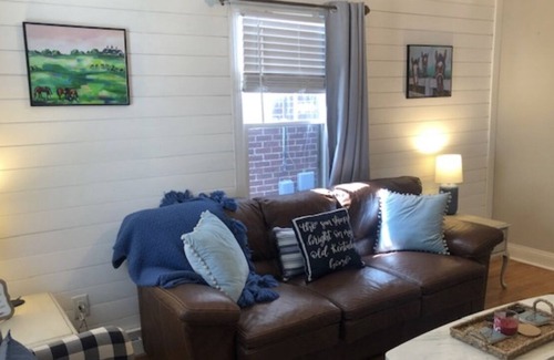 Wyandotte Casa | Kentucky bluebird central location, safe, clean